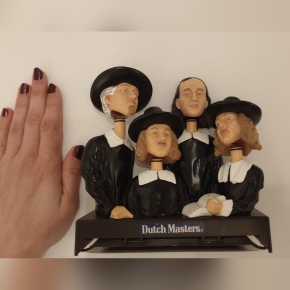 Dutch Masters Cigar Bobble Head Coin Tray - Picture 8 of 8